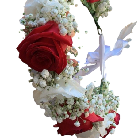 זר לראש לבן משולב ורדים אדומים
